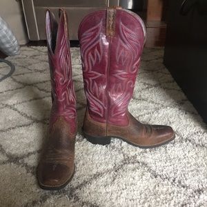 Women’s ariat boots